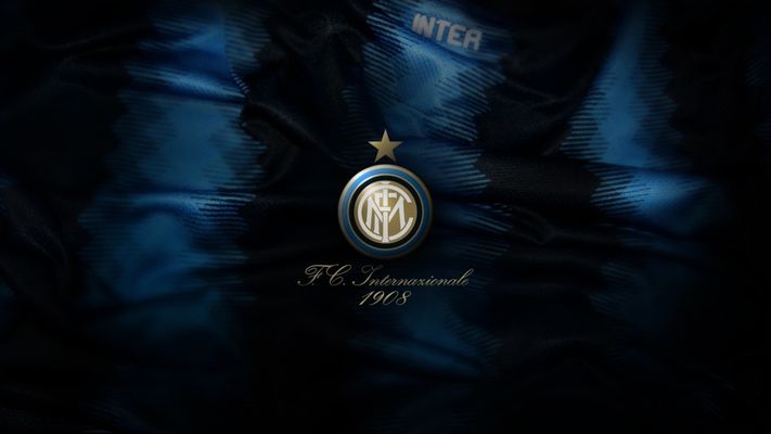 足球国足球迷自发制作横幅，为球队打气