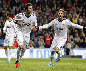 火爆德比，费内巴切vs加拉塔萨雷赛前双方球员就开始发生冲突