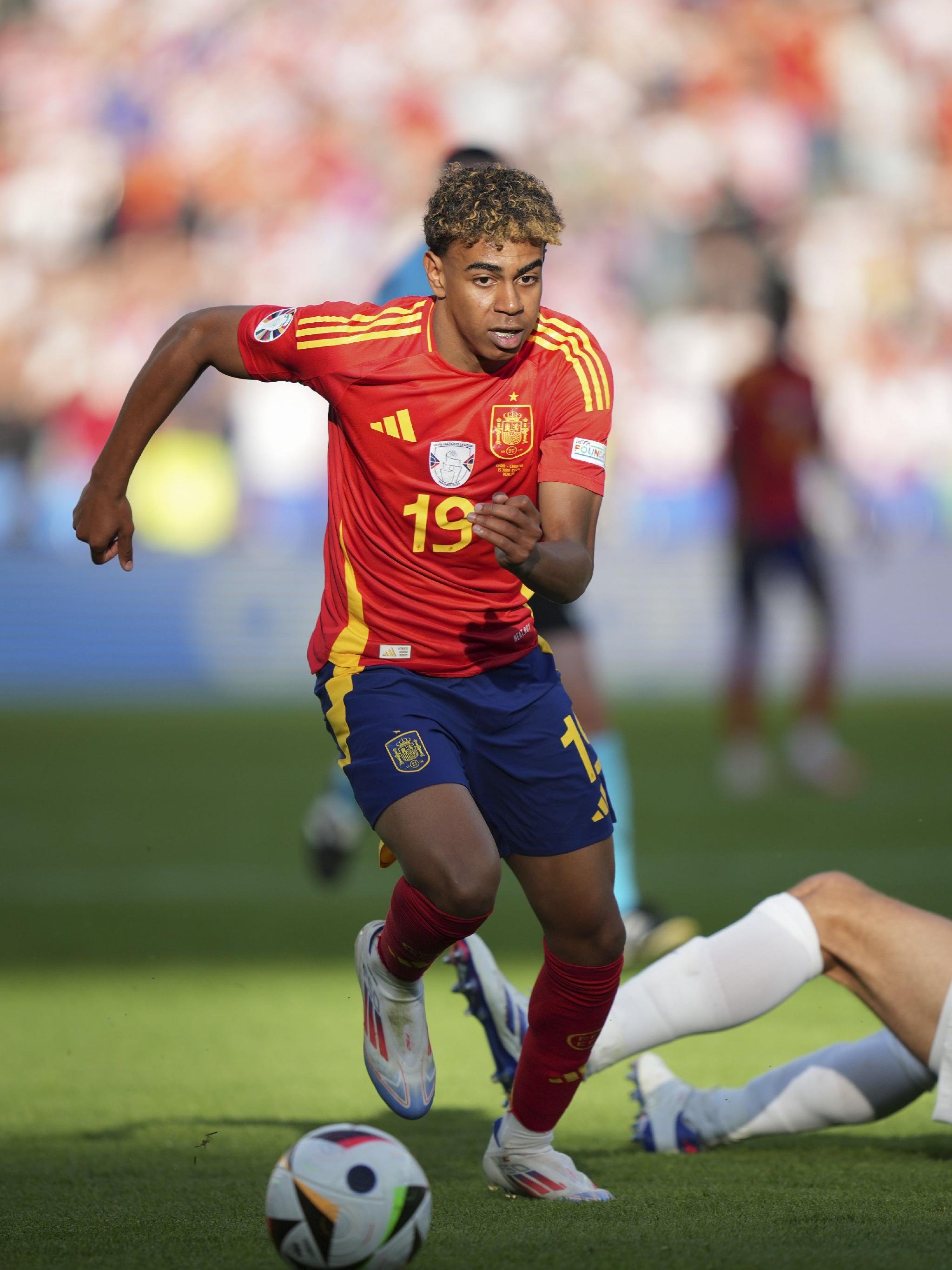 马赛成为第四家欧冠50胜法国俱乐部，前三家是巴黎、里昂、摩纳哥